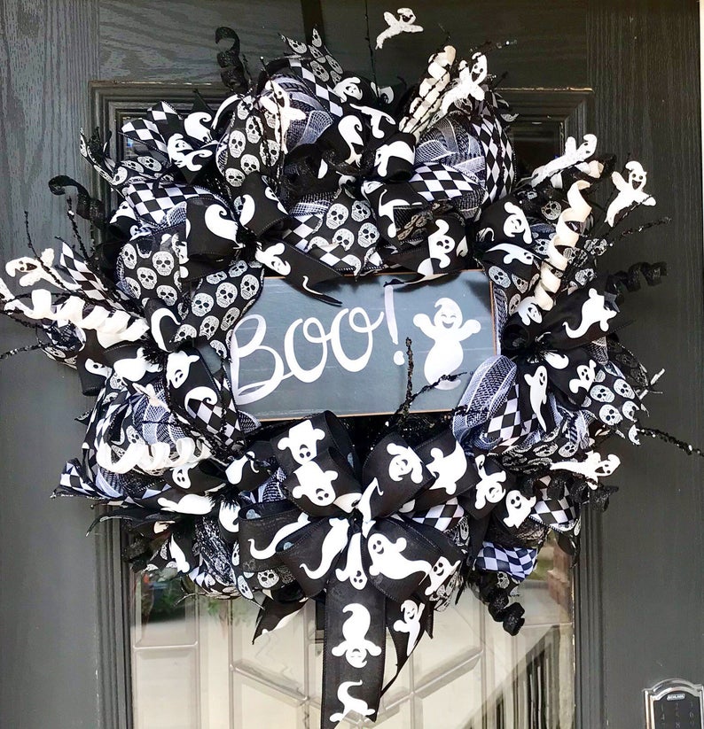 Halloween ghosts boo door wreath
